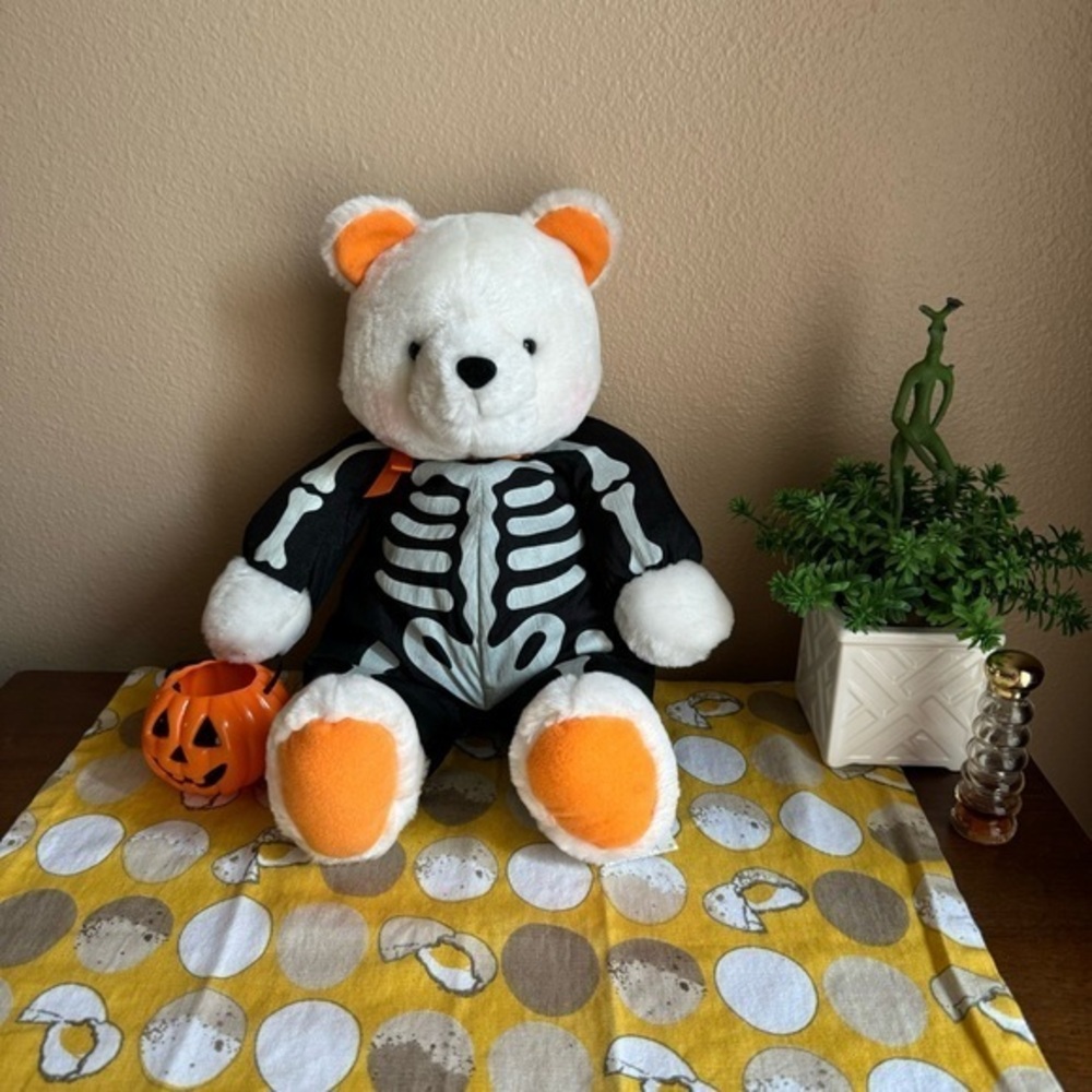 Hallmark Vintage little Brandon Trick or Treat teddy bear